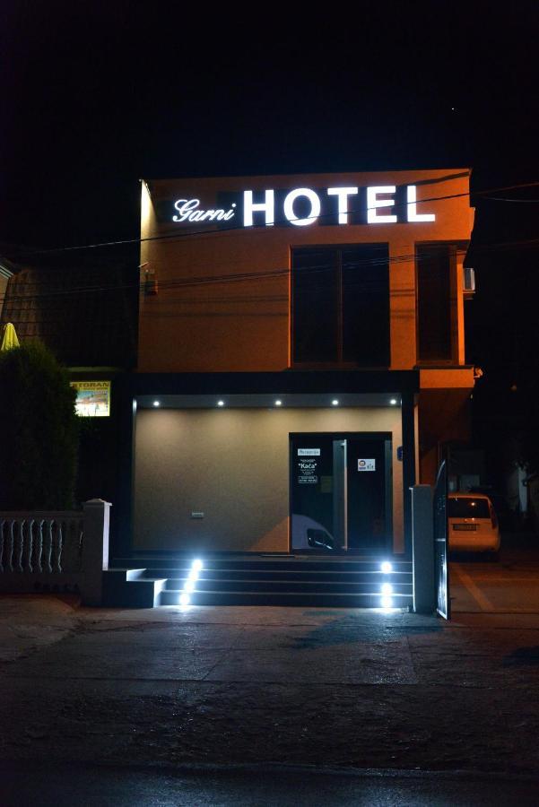 Garni Hotel Kaca Kragujevac Exterior foto