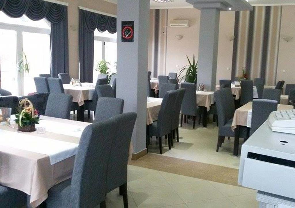 Garni Hotel Kaca Kragujevac Exterior foto